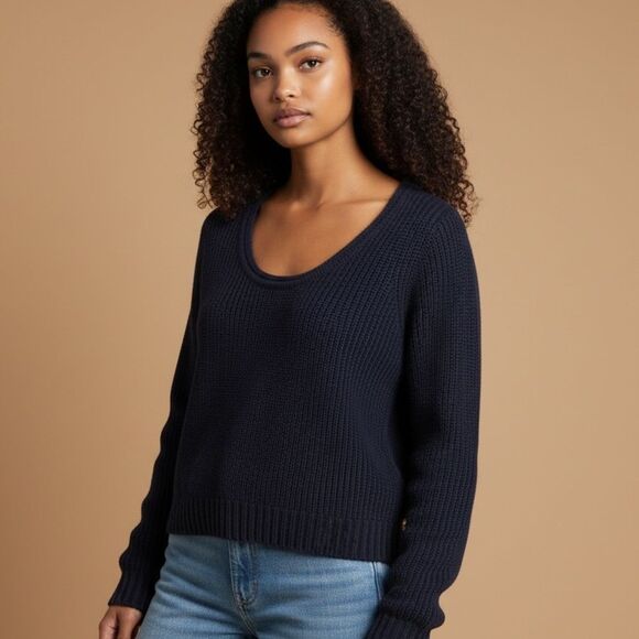 J.Crew Sweaters - J.Crew Women's Blue Scoopneck Pullover Sweater Size M